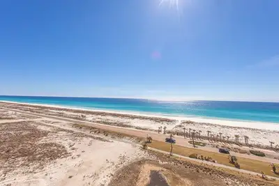 Image de P3-0907 Rejuvenate yourself in this Elite 3b Gulf View in Tower 3