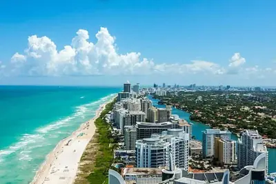 Image de Miami, Q Bed with City View, Relax, Refresh, Sun