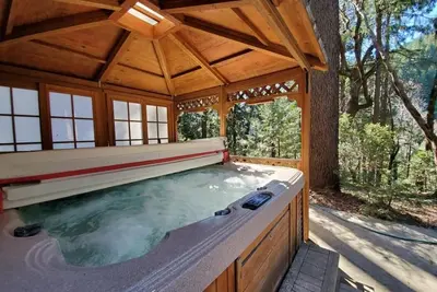 Image de Franky's Retreat Great family gatherings, Hot Tub