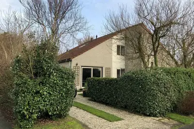 Image de Maison de vacances א Julianadorp avec jardin