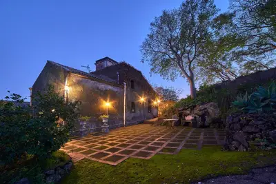 Charmante villa ancienne avec panorama incroyable, piscine et relaxe
