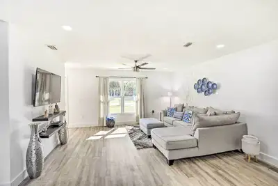 Image de Coastal Port Charlotte Gem w/ Private Pool!