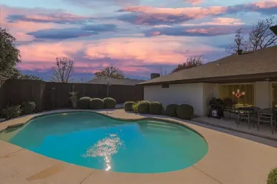 Image de Spacious and Modern Home with Private Pool