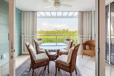 Image de Island Time | Luxury Beach Condo w/ Pool & Hot Tub
