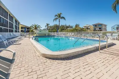 Image de Amazing Siesta Key Condo. Newly renovated with spectacular water views