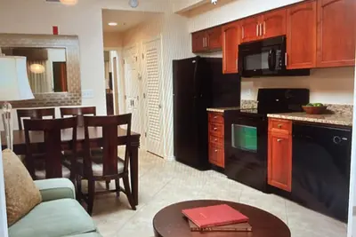 Image de Sheraton vistana resort with shuttle to Disney and other attractions.