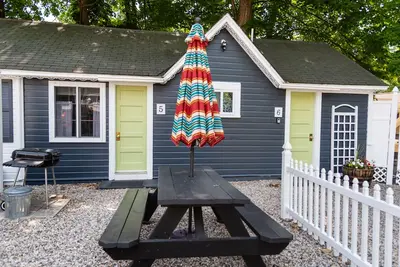 Image de Cottage 5-6 - Year Round Pet Friendly - 2 Bedroom \/ 1 Bath End Unit
