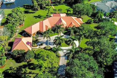 Image de Gorgeous Gated Getaway