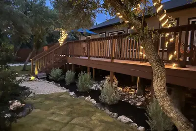 Image de Rare Find! 4br Lakefront Home w/ Hot Tub & Firepit