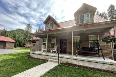 Image de Lolo Hot Springs Guest Home