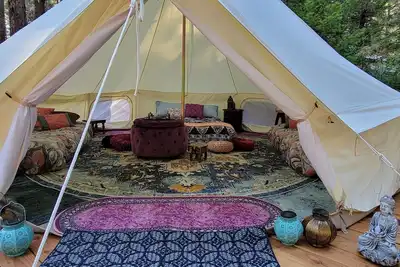 Image de Bell Tent at Living Springs Resort Mt. Lassen