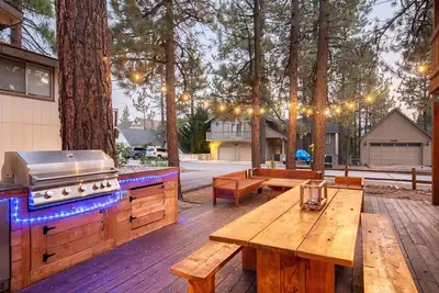 Image de Beautiful Cabin with Spa, Bbq, & Fireplace