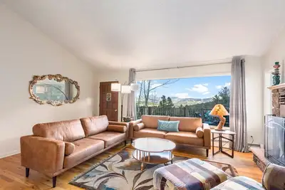 Image de Sunrise Hideaway w/ Hot tub! 21-Res0227