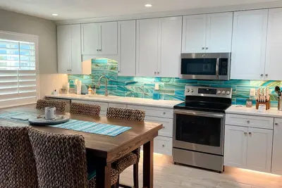Image de Ultra Luxury beachside Beach House. Steps from the Ocean and Intercoastal.