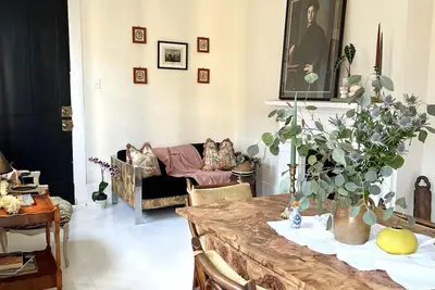 Image de New | Henry Guest House | Pearsall Apt | Magazine