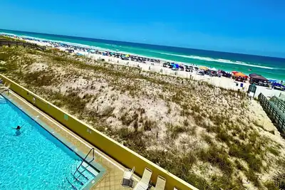 Image de Beach Front Corner Unit - Totally Remodeled (including up to date amenities)