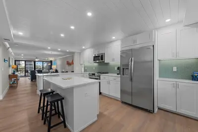 Image de Pointe Santo B26: Sanibel Island Beach Condo with Gulf and Pool Views