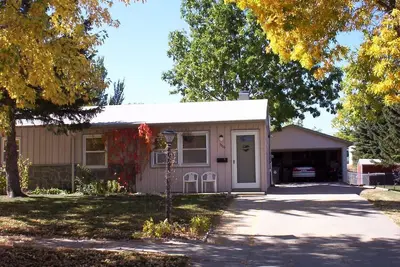 Image de 3 Br, Near Hospital, Self check-in, Fast Wi-Fi, Kitchen, Large Garage