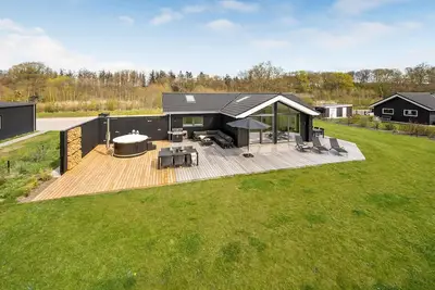 Image de Magnifique maison à Glesborg avec WiFi