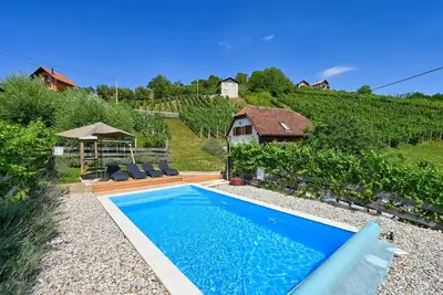 Image de Maison confortable Ă Vrhi Vinagorski