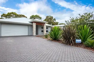 Image de Calypso - 4 Mins Walk to Beach - Community Pool