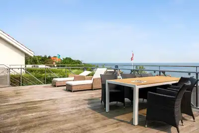 Image de Superbe appartement à Gudhjem avec WiFi