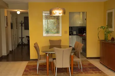 Image de Laxury appartment for 4 close to 3 Universities and Mbta