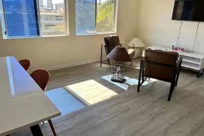 3 bedrooms centrally located in Honolulu