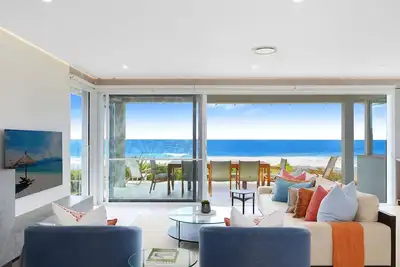 Image de Seashore: North Avoca Beachfront, Panoramic ocean views, WiFi, Ultra modern.