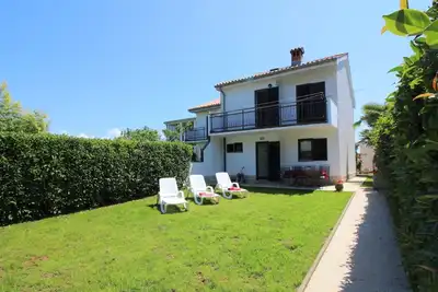 Image de Close to the beach, air-conditioned, family-friendly, quiet location