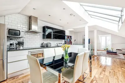 Image de The King of Spades - Out of Office Lifestyle