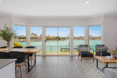 Image de Flinders Haven - Modern Design - Waterfront  -  Private jetty  -  Kayaks - Wifi