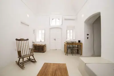 Image de The Volcano Cave House