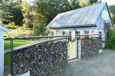 Image de Absolutely Gorgeous Vermont Garden Cottage