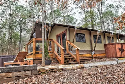 Image de One Bedroom Glamp, Deck, Patio, Hot Tub at The Destination Resort