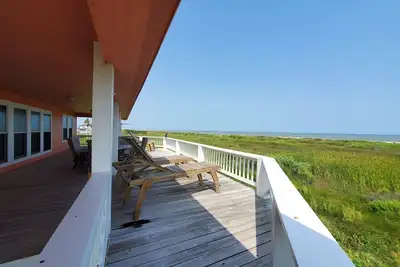 Image de Peaceful Bolivar beachfront home w/ footpath access to the Gulf of America