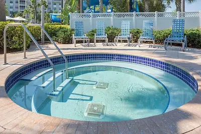 Beautiful, Luxurious Stay Close To Amusement Parks