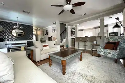 Image de Stunning N. Austin Oasis with Pool near The Domain