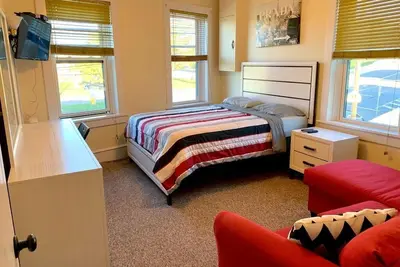 Image de Lovely 2 bdrm w/ Movie Theater & free parking