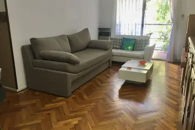 Apartment in Nuñez\/Belgrano blocks from River!