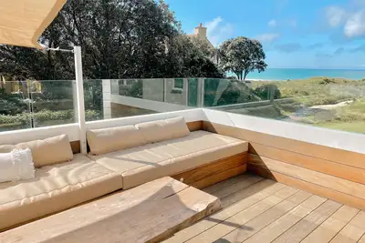 Image de Sully’s Beach House: 45 seconds to beach, sleeps 7