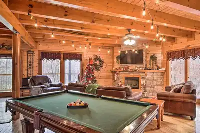 Image de Cosby Cabin w/ Hot Tub ~ 18 Mi to Gatlinburg!