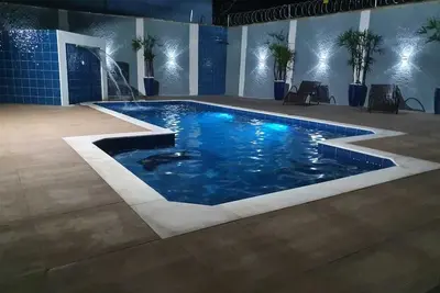 Image de Beautiful house Swimming pool with waterfall and hydromassage