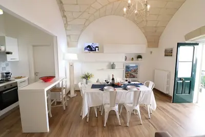Image de Appartement historique et central \"Glenda Otranto\" avec terrasse et climatisation