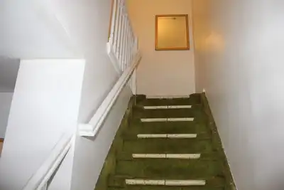 Image de Lovely 2 bedroom  duplex home.