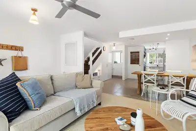 Image de 5 Samarin Court - Convenient & Comfortable
