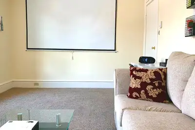 Image de Lovely 3 bdrm w/ Movie Theater & free parking