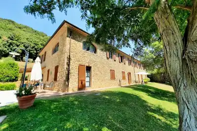 Image de Appartement de vacances Riparbella pour 1 - 6 personnes avec 2 chambres à coucher - Ferme