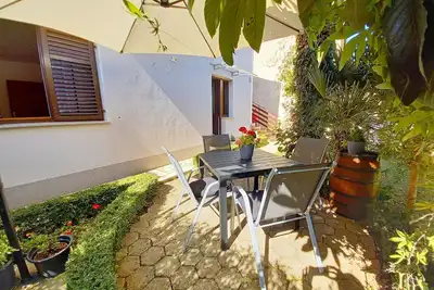 Image de Appartement de vacances Fažana pour 1 - 4 personnes avec 2 chambres à coucher - Maison mitoyenne