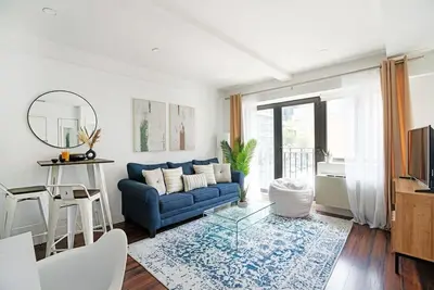 Image de 809-3a Newly Furnished 1br Columbus Circle Elevator W/D